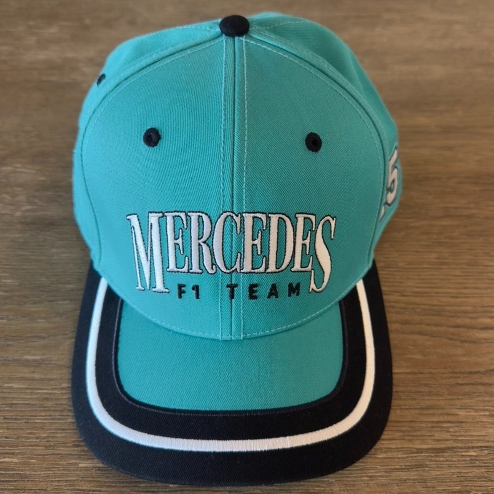 Adidas MERCEDES - AMG PETRONAS FORMULA ONE TEAM LAS VEGAS SNAPBACK CAP-NWOT